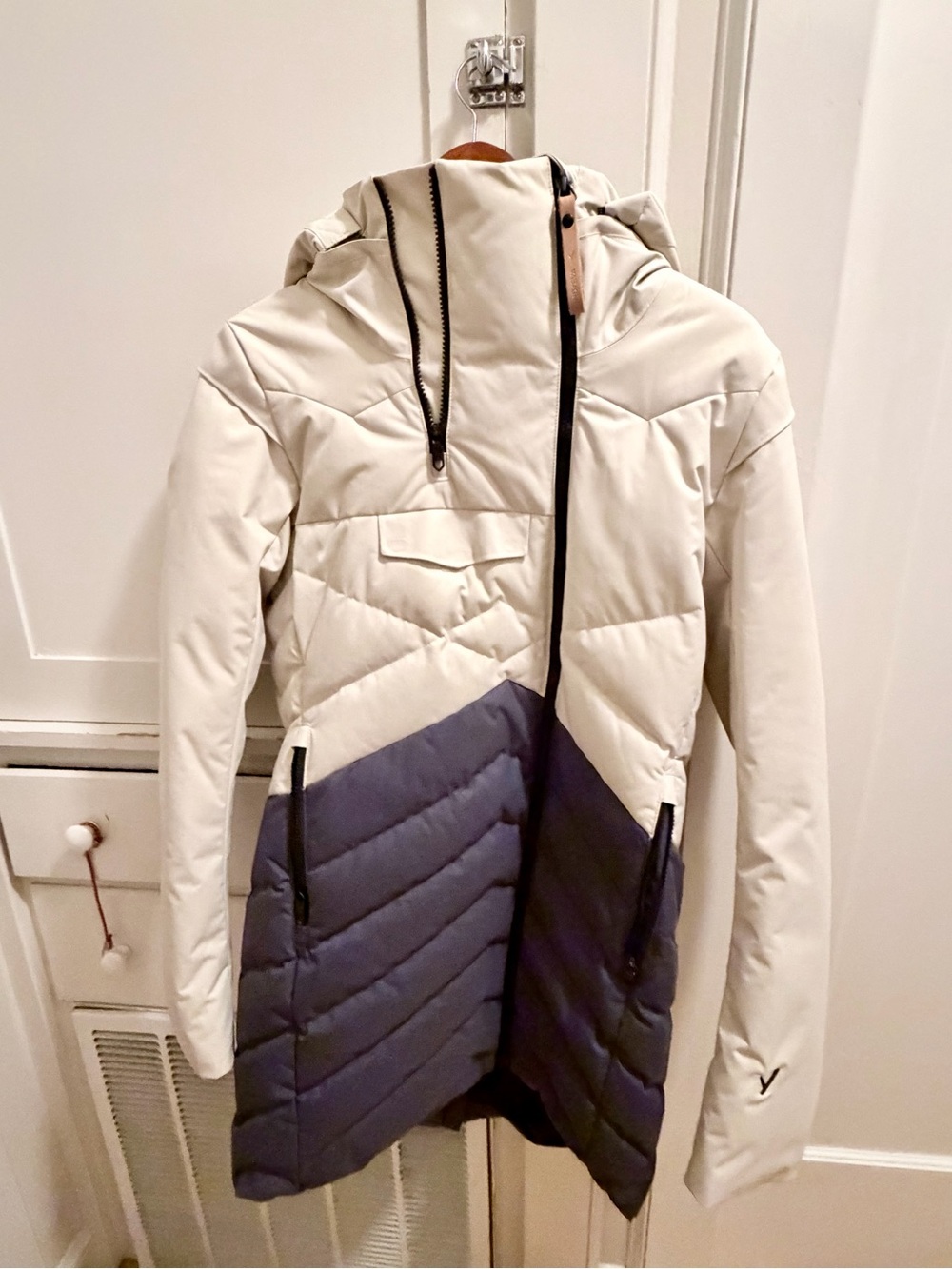 Indyeva Ayaba Coat in Oyster / Spruce